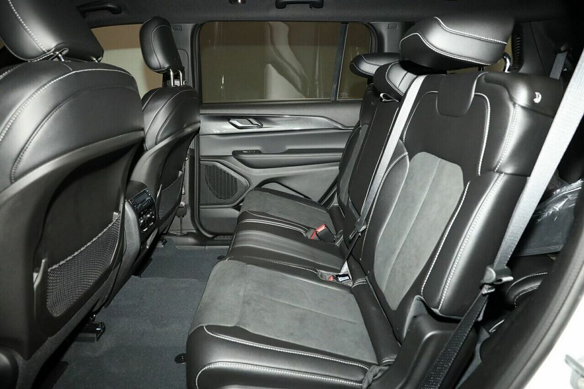 2023 Jeep Grand Cherokee Night Eagle WL