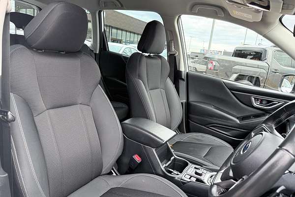2023 Subaru Forester 2.5i 50 Years Edition S5