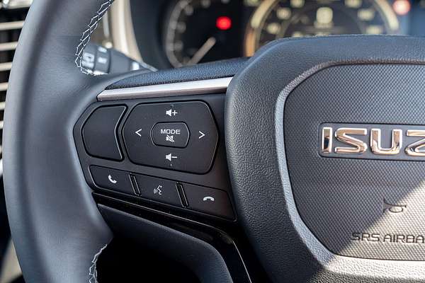 2025 Isuzu MU-X LS-U