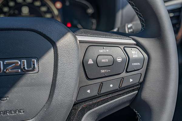 2025 Isuzu MU-X LS-U