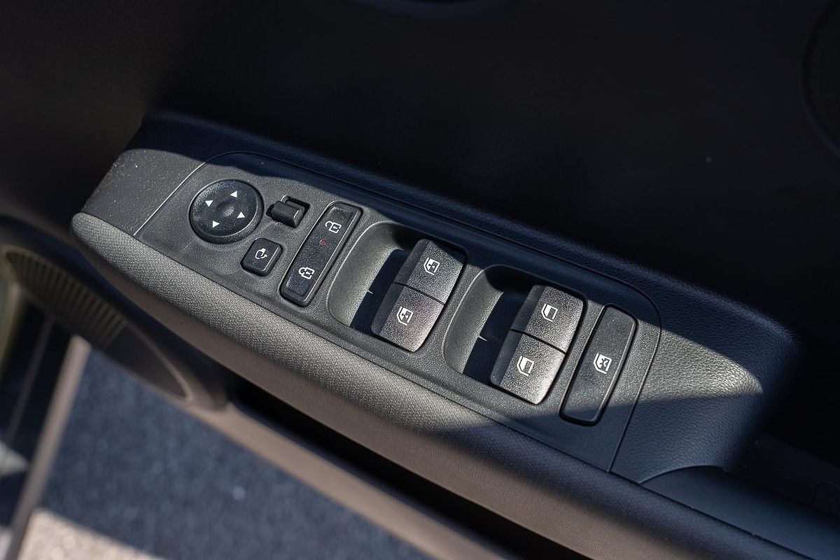 2025 Hyundai INSTER Cross AX.V1