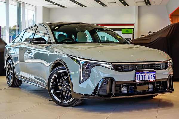 2025 Kia K4 GT-Line CL4m