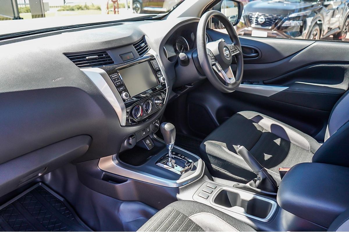2024 Nissan Navara PRO-4X Warrior D23 4X4