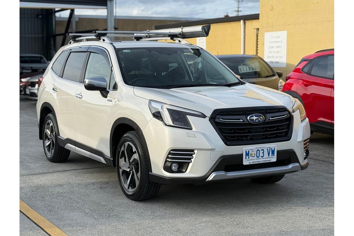 2022 Subaru Forester Hybrid S S5