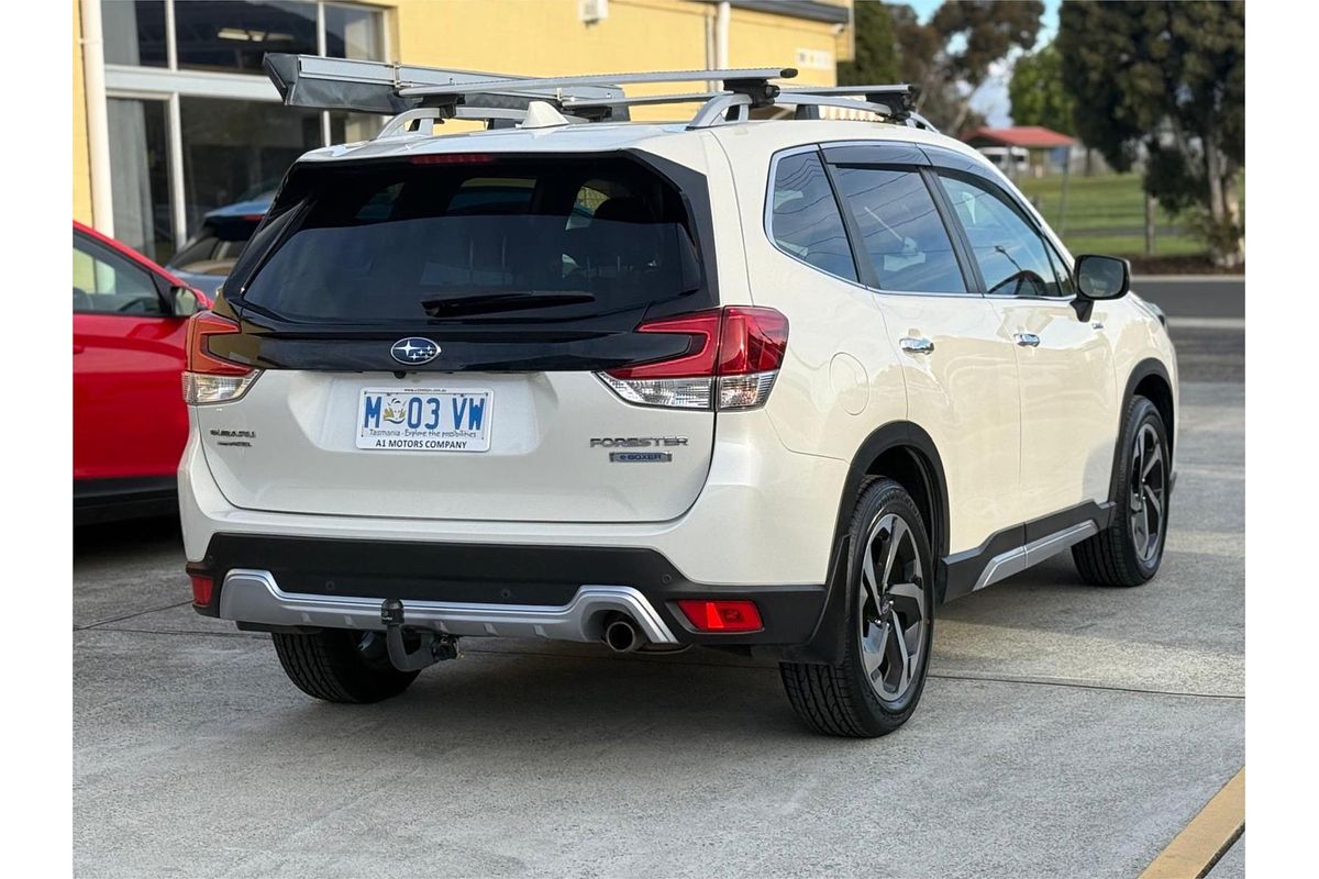 2022 Subaru Forester Hybrid S S5