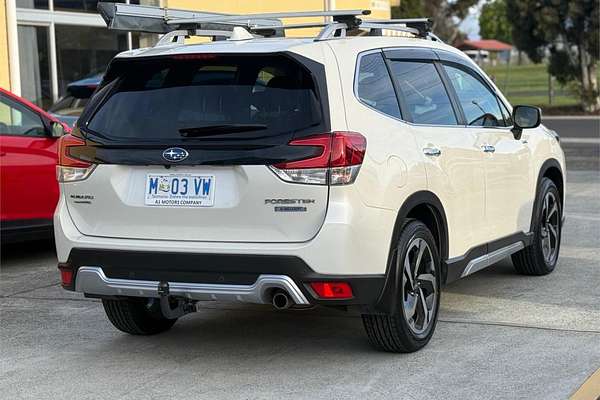 2022 Subaru Forester Hybrid S S5