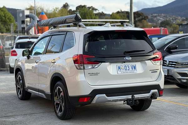 2022 Subaru Forester Hybrid S S5