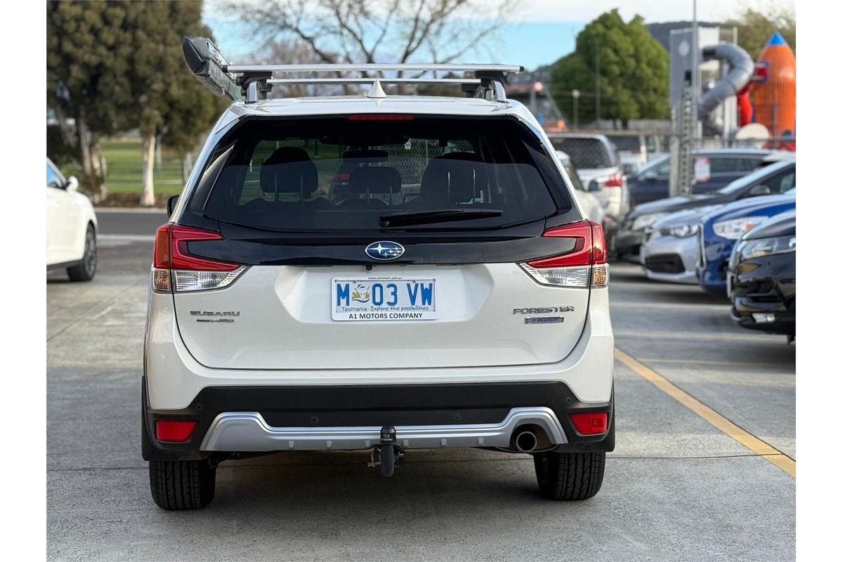 2022 Subaru Forester Hybrid S S5