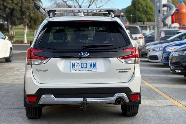 2022 Subaru Forester Hybrid S S5