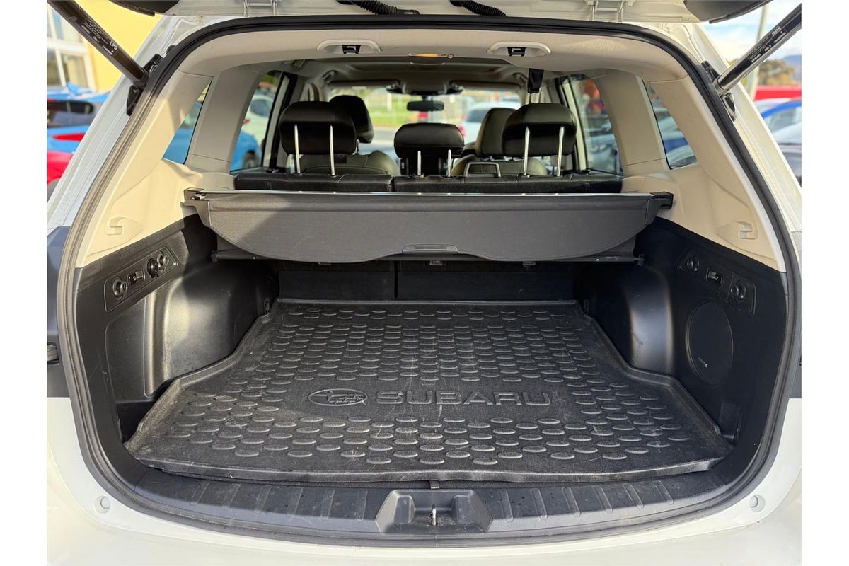 2022 Subaru Forester Hybrid S S5