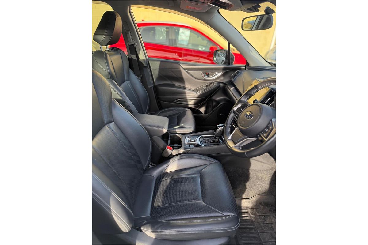 2022 Subaru Forester Hybrid S S5