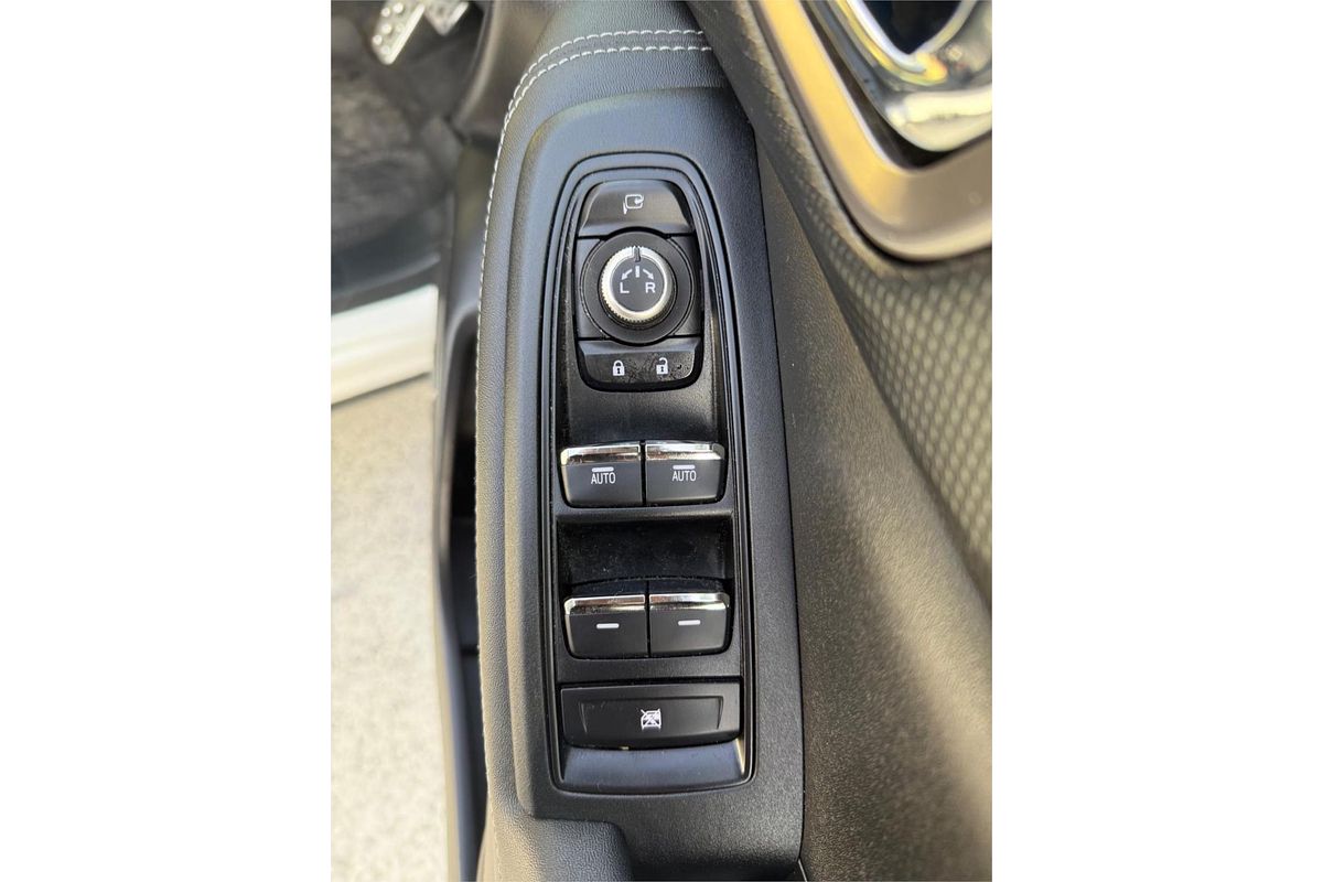 2022 Subaru Forester Hybrid S S5