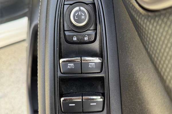 2022 Subaru Forester Hybrid S S5