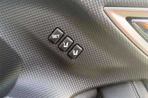 2022 Subaru Forester Hybrid S S5
