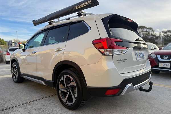 2022 Subaru Forester Hybrid S S5