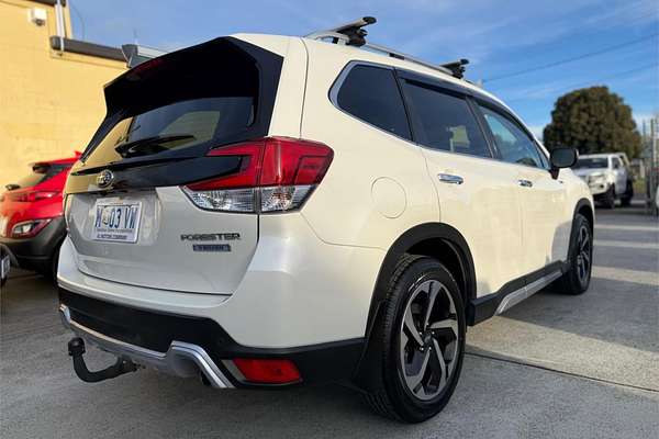 2022 Subaru Forester Hybrid S S5