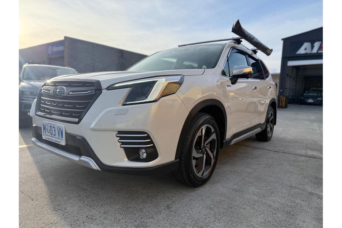 2022 Subaru Forester Hybrid S S5