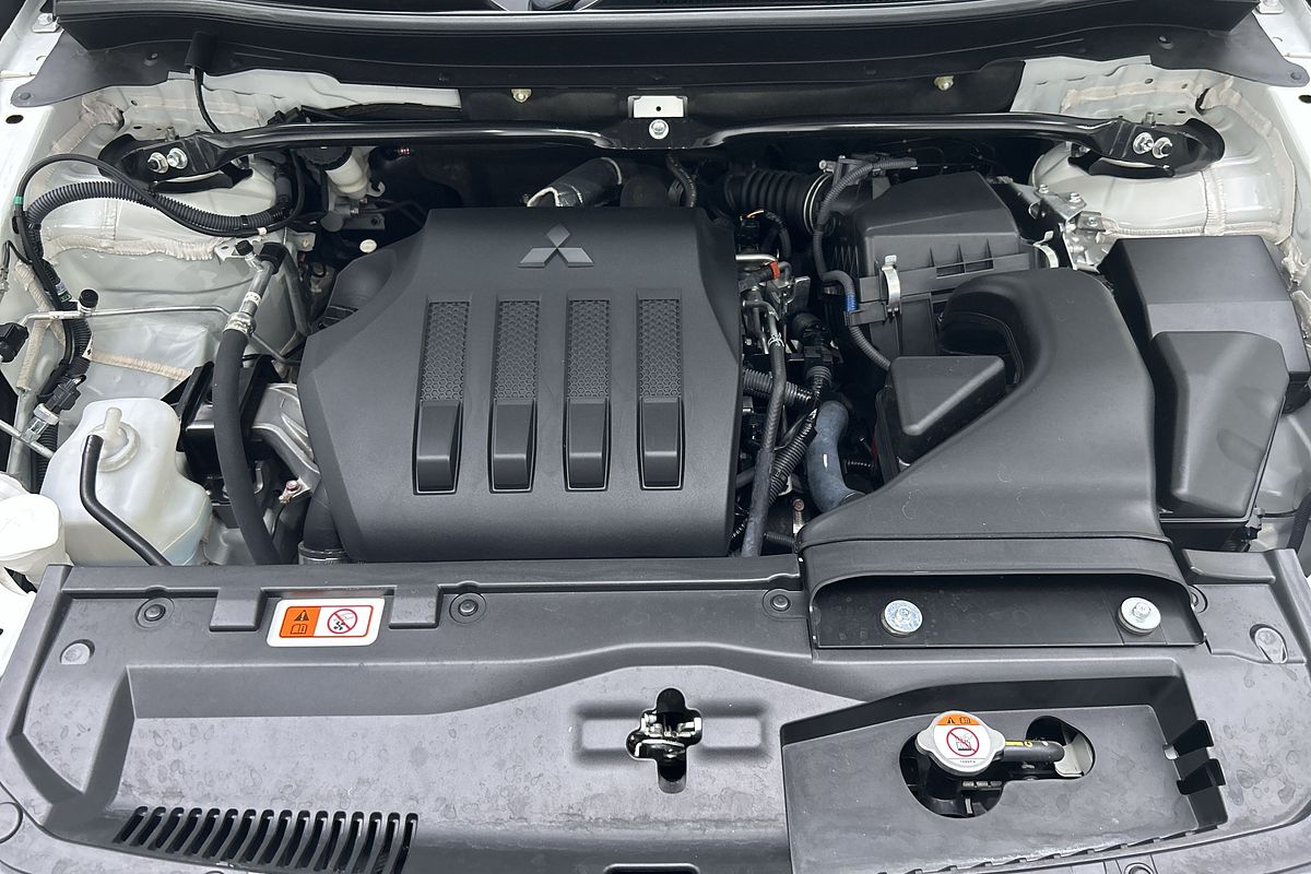 2023 Mitsubishi Eclipse Cross ES YB