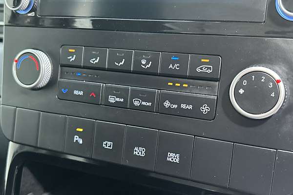 2022 Hyundai STARIA Highlander US4.V1