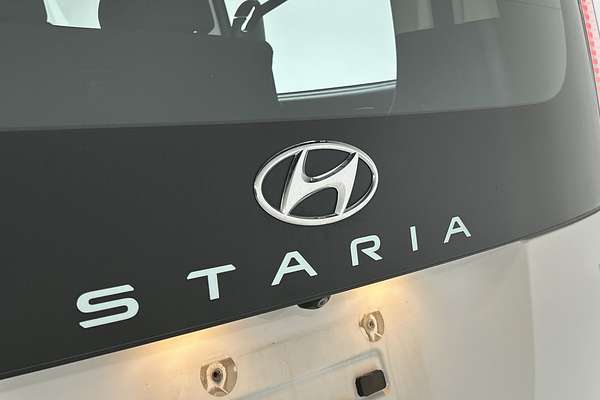 2022 Hyundai STARIA Highlander US4.V1