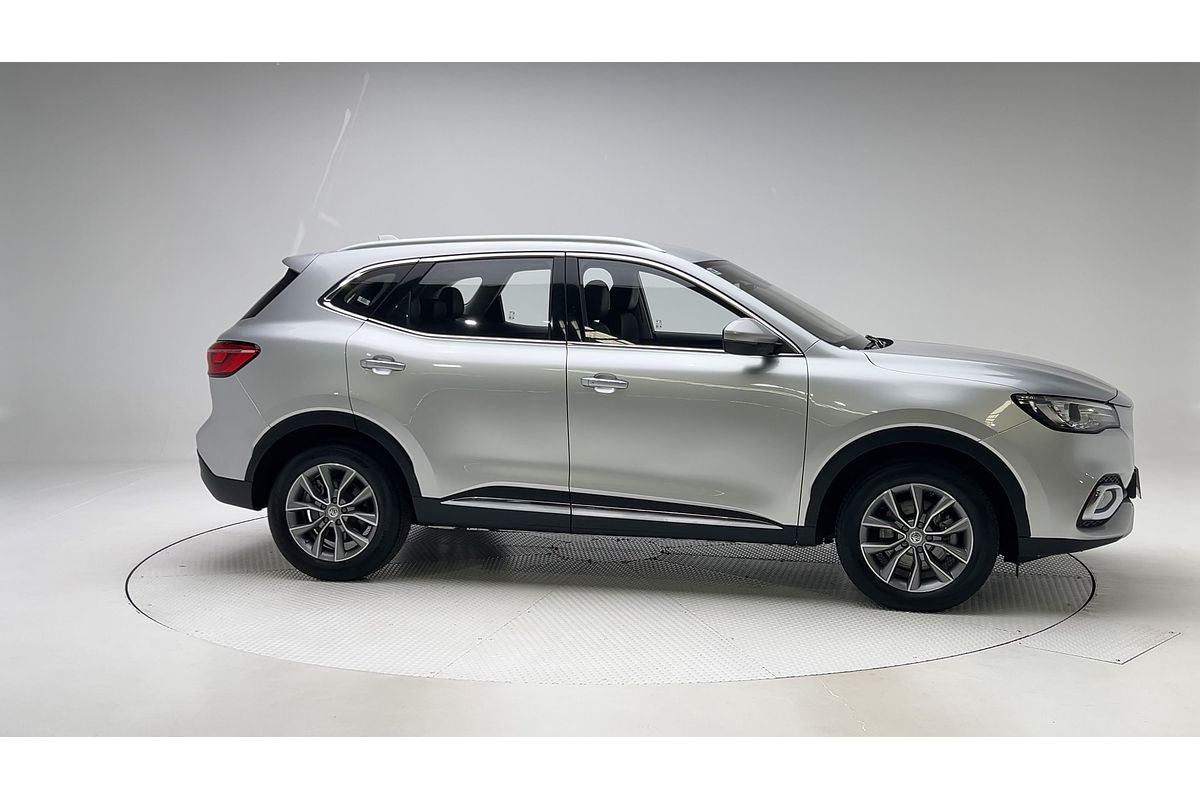 2022 MG HS Vibe SAS23