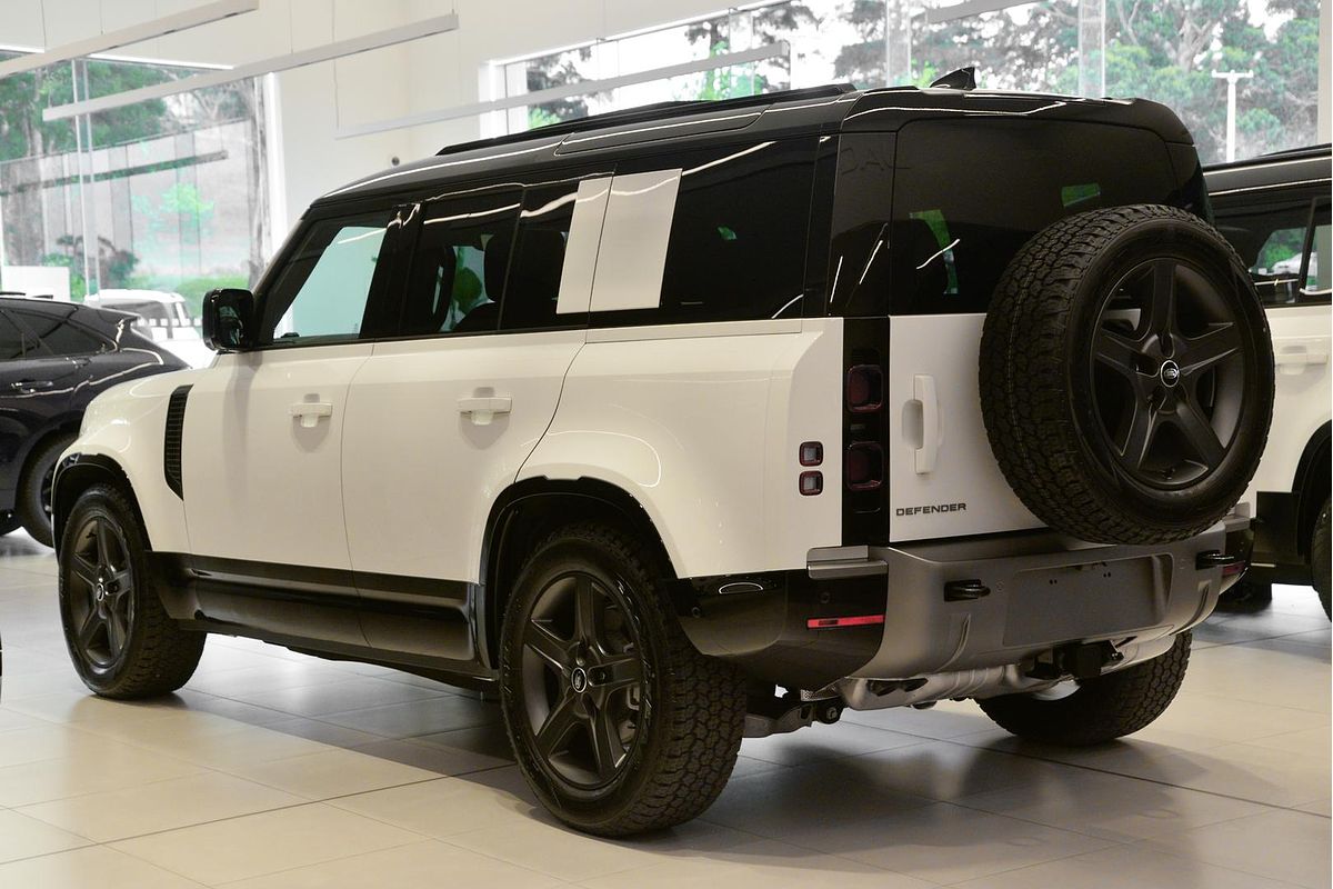2025 Land Rover Defender 110 D350 X-Dynamic SE L663
