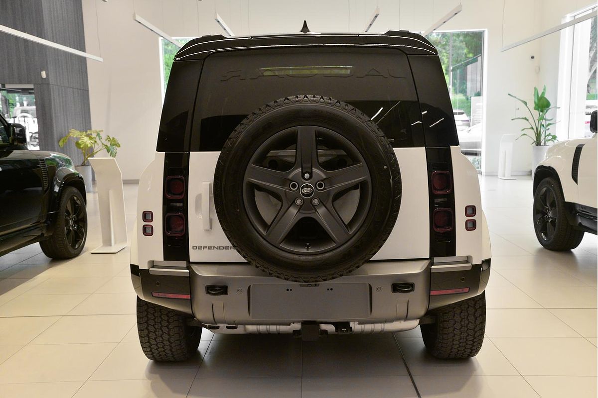 2025 Land Rover Defender 110 D350 X-Dynamic SE L663