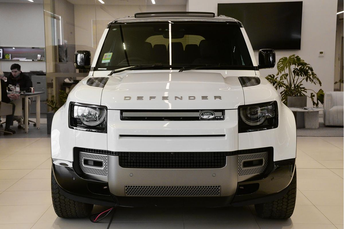 2025 Land Rover Defender 110 D350 X-Dynamic SE L663