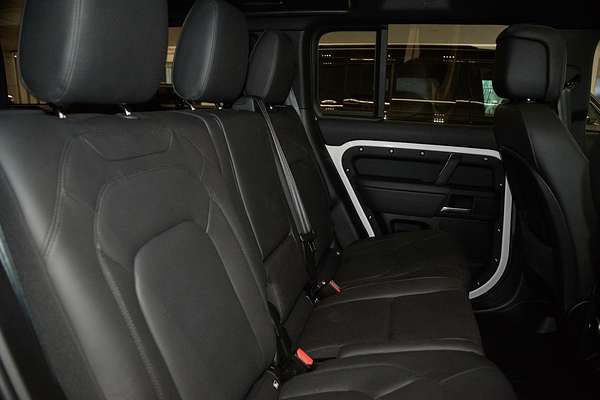 2025 Land Rover Defender 110 D350 X-Dynamic SE L663