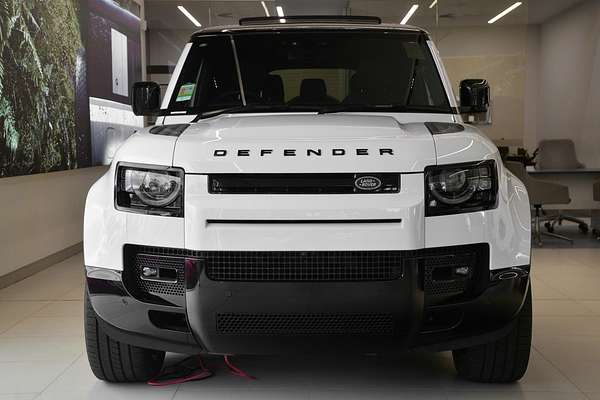 2025 Land Rover Defender 130 P500 V8 L663