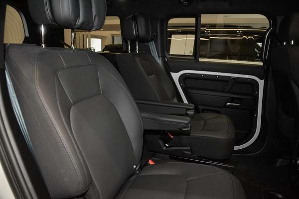 2025 Land Rover Defender 130 P500 V8 L663
