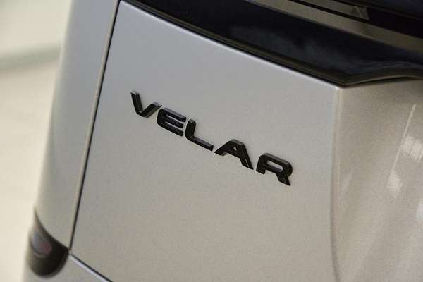2024 Land Rover Range Rover Velar P250 Dynamic SE L560