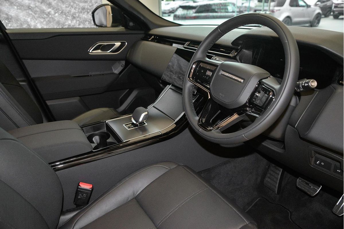 2024 Land Rover Range Rover Velar P250 Dynamic SE L560
