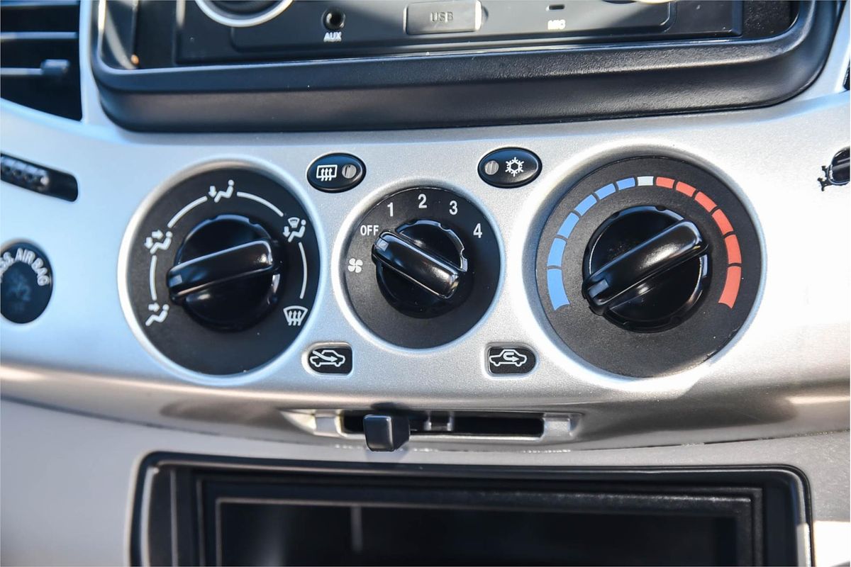 2012 Mitsubishi Triton GL-R MN 4X4