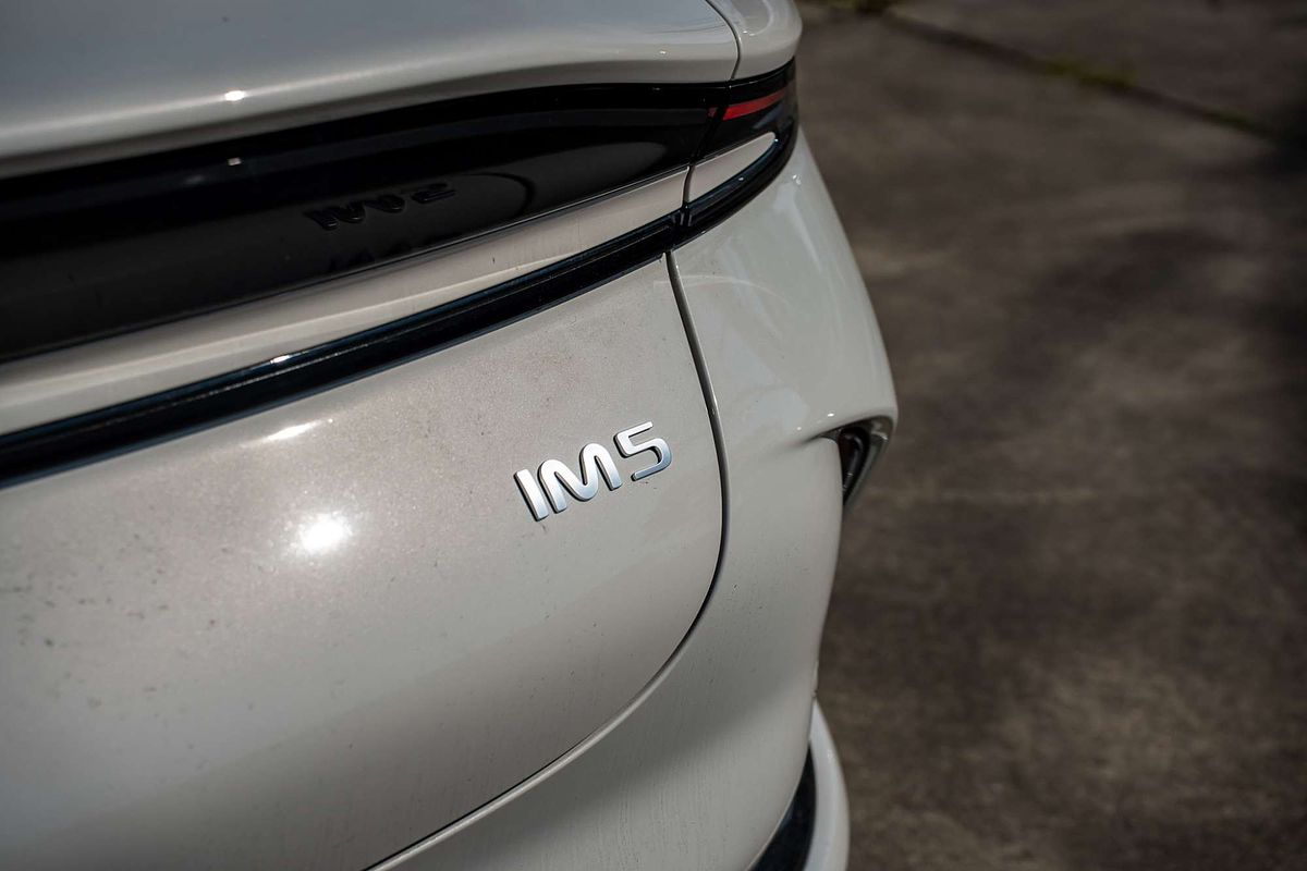 2025 MG IM5 Performance P12L