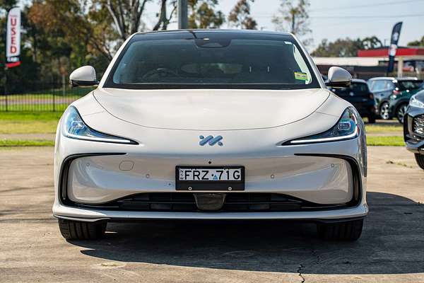 2025 MG IM5 Performance P12L