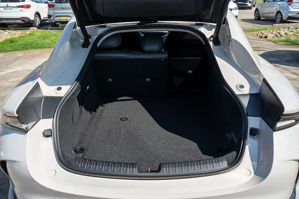 2025 MG IM5 Performance P12L