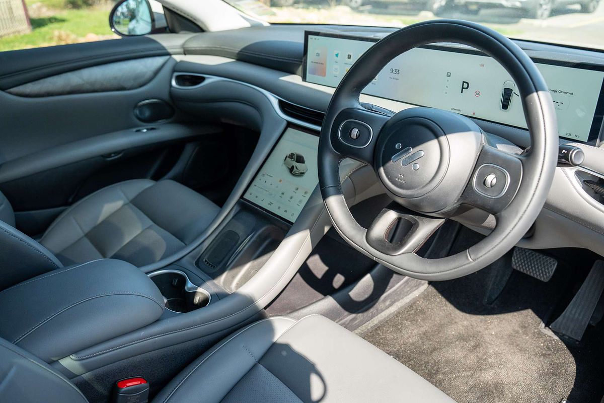 2025 MG IM5 Performance P12L