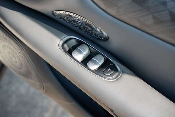 2025 MG IM5 Performance P12L