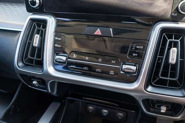 2021 Kia Sorento Sport MQ4