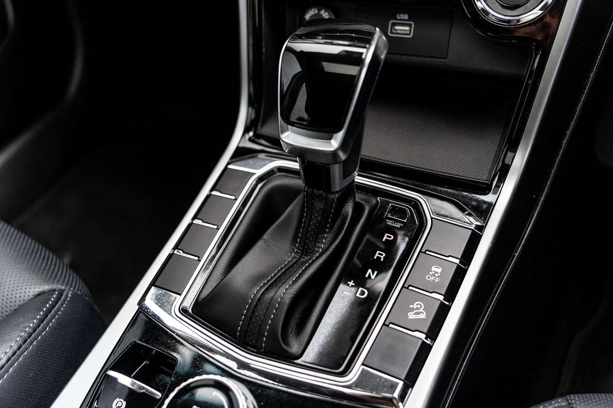 2022 SsangYong Korando Ultimate C300