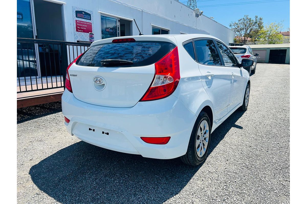 2016 Hyundai Accent Active RB3