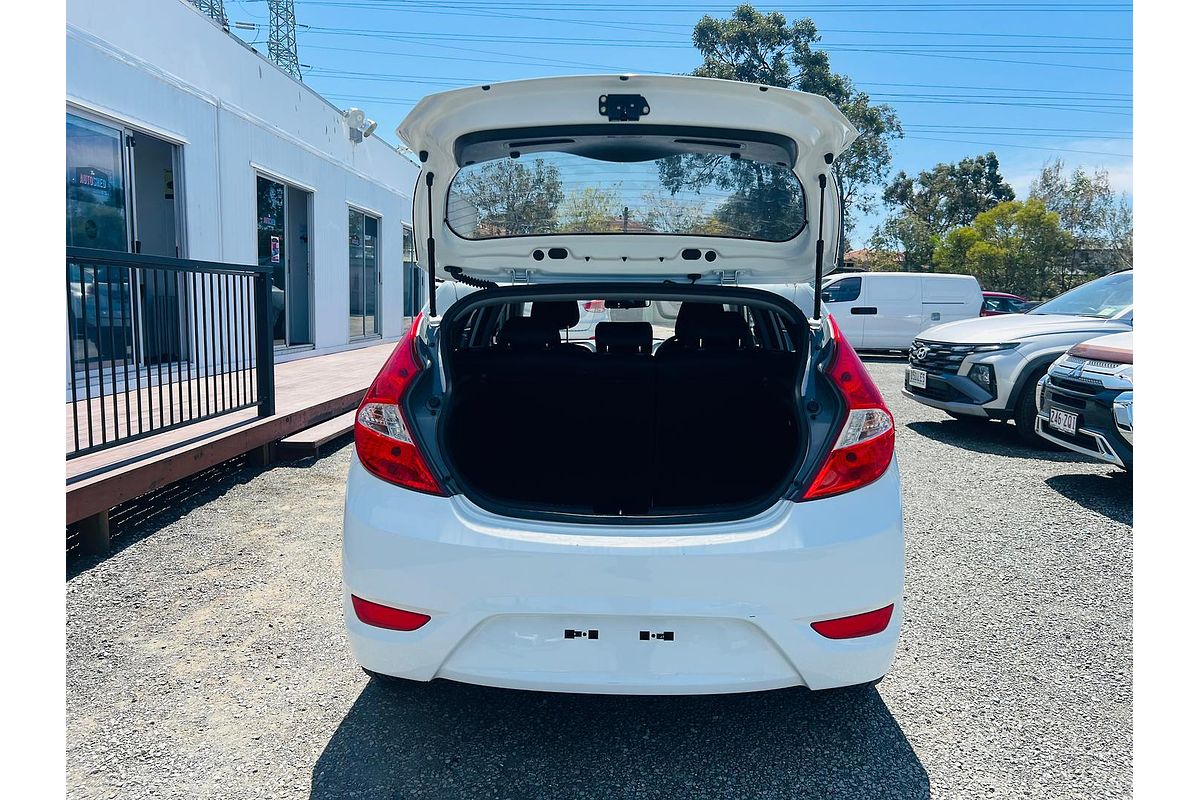 2016 Hyundai Accent Active RB3