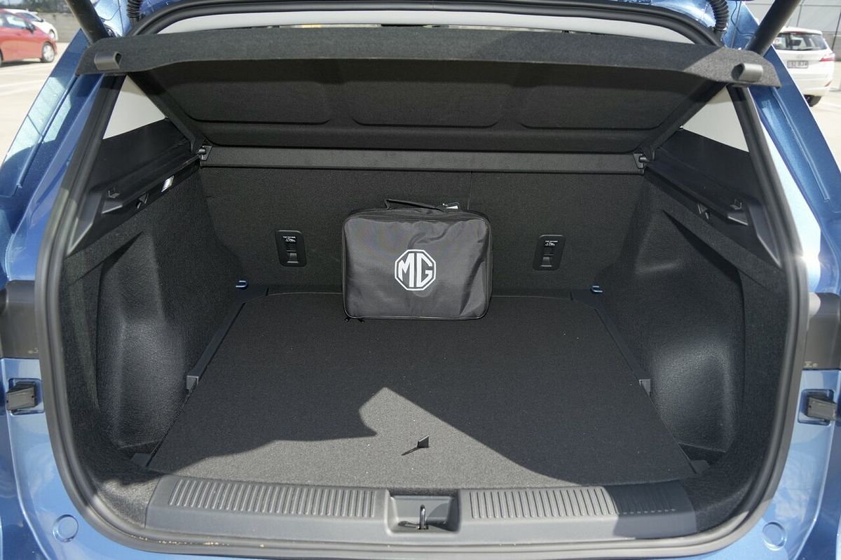 2025 MG MGS5 EV Essence 62 ZS3EM