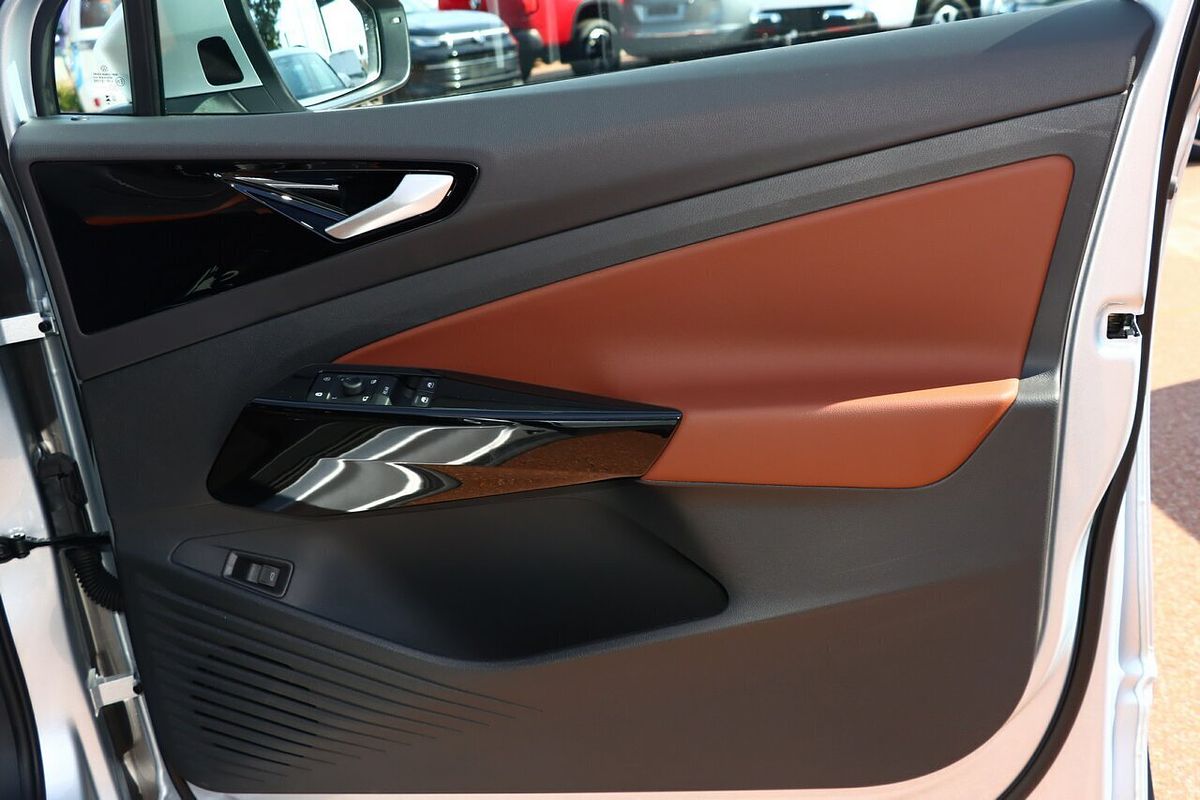 2025 Volkswagen ID.4 Pro E2