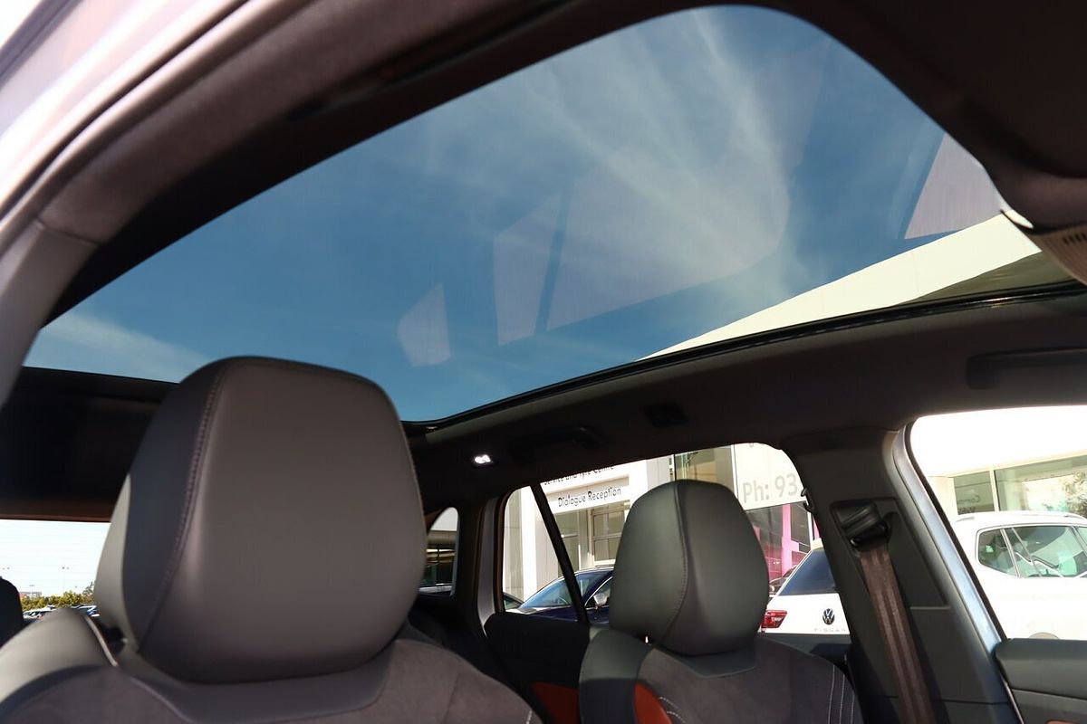 2025 Volkswagen ID.4 Pro E2