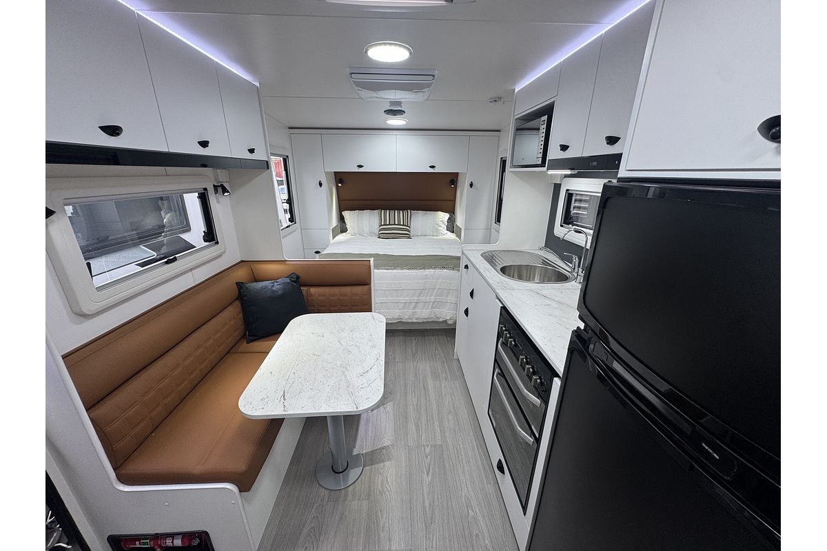 2025 Viscount V1 Couples Premium