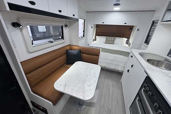 2025 Viscount V1 Couples Premium