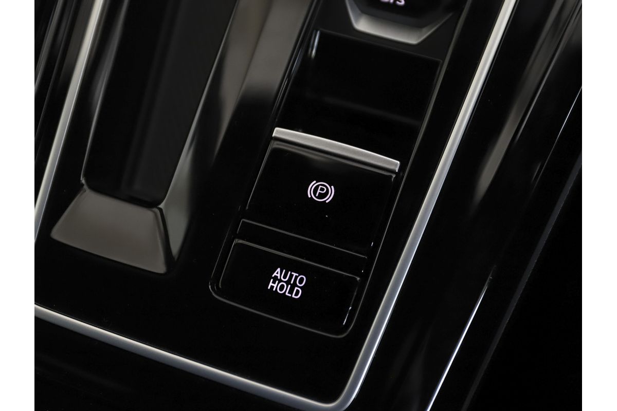 2024 Volkswagen Golf R 8