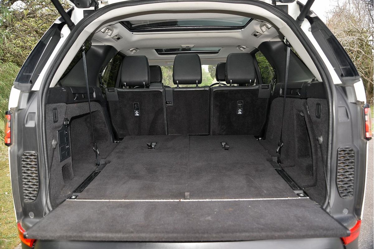 2018 Land Rover Discovery TD6 HSE Series 5